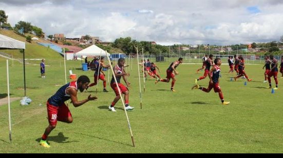 Imagem Treino físico marcou manhã de atividades no Fazendão