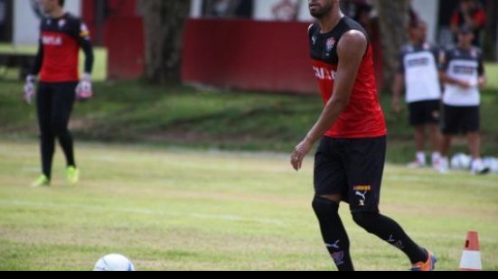 Imagem Vitória realiza último treino antes da viagem ao Maranhão