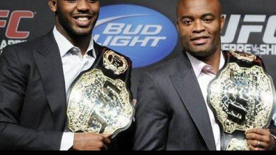 Imagem Anderson Silva defende Jon Jones após flagra de cocaína: todo mundo erra