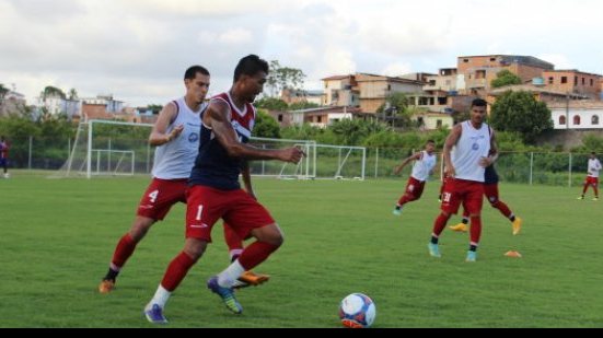 Imagem Com novo reforço de titular, Sérgio Soares comanda coletivo