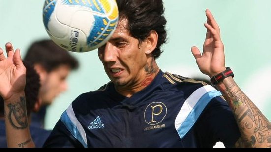 Imagem  Após estreia com camisa do Palmeiras, ex-Vitória diz se sentir em casa