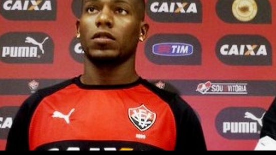 Imagem  Volante é regularizado e está pronto para estrear no Vitória