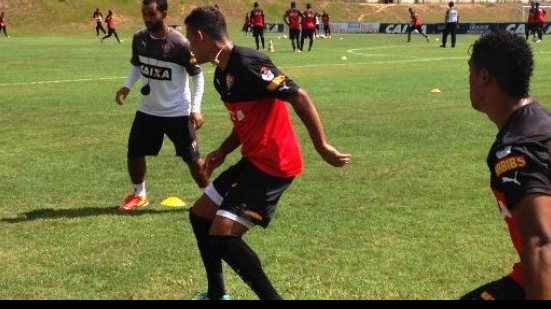Imagem Atacantes mostram evolução e podem reforçar Vitória na estreia do Baianão