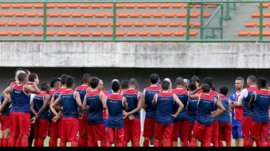 Imagem  Bahia divulga lista com 30 jogadores que seguem para Praia do Forte
