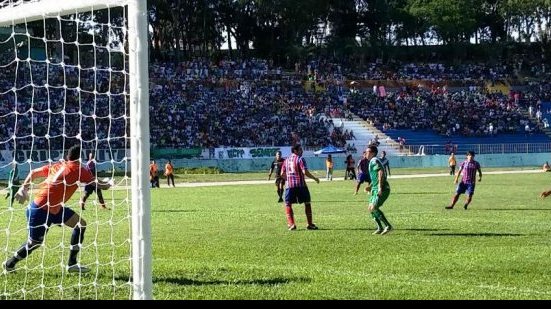 Imagem Bahia decepciona e é derrotado pelo Conquista em primeiro jogo no Baianão