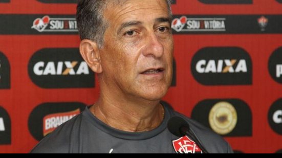 Imagem Ricardo Drubscky espera que Vitória cresça de produção nos próximos jogos