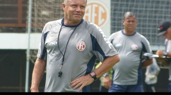 Imagem Ex-técnico da dupla BAVI mostra confiança no acesso do América (RJ) no Rio