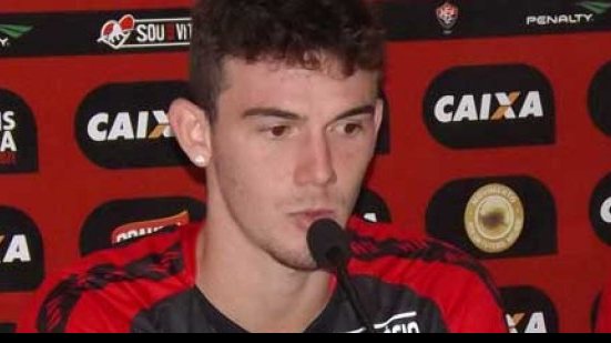 Imagem Vitória acerta retorno de Luiz Gustavo