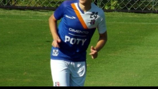 Imagem Ex-zagueiro do Vitória vive expectativa de voltar a jogar pelo Santa Cruz
