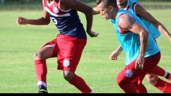 Imagem Willians Santana sente a coxa e vira dúvida no Bahia para jogo contra o Globo