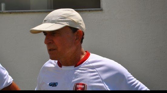 Imagem Com campanha pífia no Nordestão, Ricardo Silva não é mais técnico do Serrano