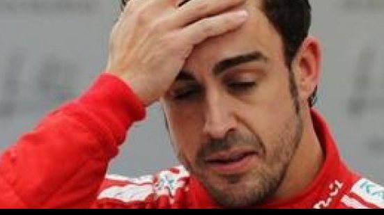 Imagem A 240 km/h, Fernando Alonso sofre grave acidente e é internado