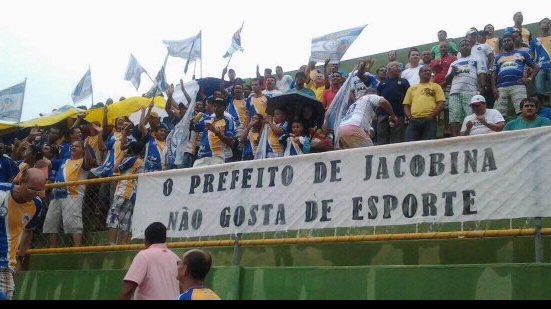 Imagem População de Jacobina protesta por liberação de estádio