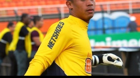 Imagem De volta aos treinos, Douglas Pires pode assumir lugar no gol do Bahia