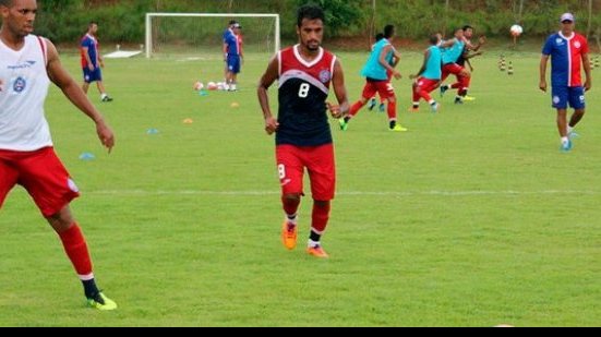Imagem Tchô e Willians Santana seguem fora da equipe do Bahia
