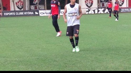 Imagem Com rachão, Vitória encerra preparação para enfrentar o Galícia