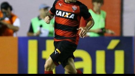 Imagem Participação no treino desta sexta vai definir escalação de Escudero no clássico