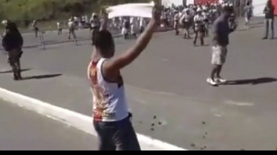 Imagem Pancadaria marcou clássico BaVi antes do jogo. Veja vídeo