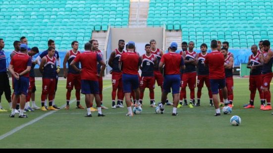 Imagem  Lista de relacionados do Bahia tem retorno de Tchô e estreia de garoto da base