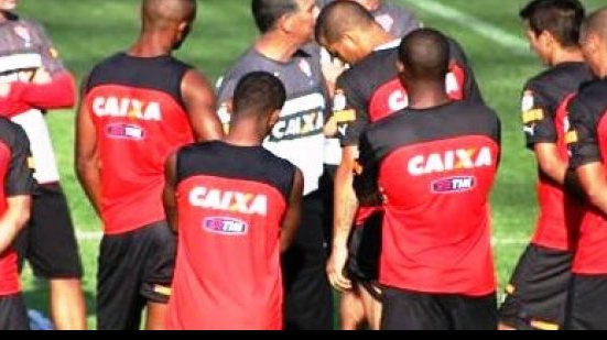 Imagem Artigo: "Vitória vence e não convence mais uma vez; Vem mais vaia por aí?"