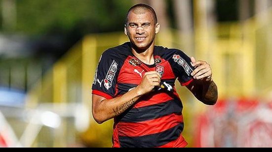 Imagem Neto Baiano defende Drubscky e justifica pressão: &quot;rebaixamento à Série B&q
