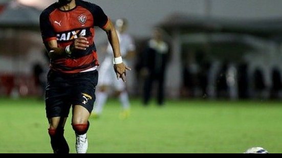 Imagem Com fratura na face, Kadu desfalca o Vitória por três semanas