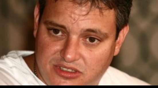 Imagem Cantor aproveita declaração de vice-governador e alfineta o Vitória