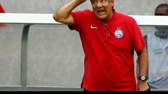 Imagem Joel Santana se coloca à disposição do Vitória; diretor do Leão elogia treinador