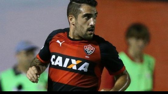 Imagem Maioria da torcida do Vitória quer Escudero como titular e JW na reserva
