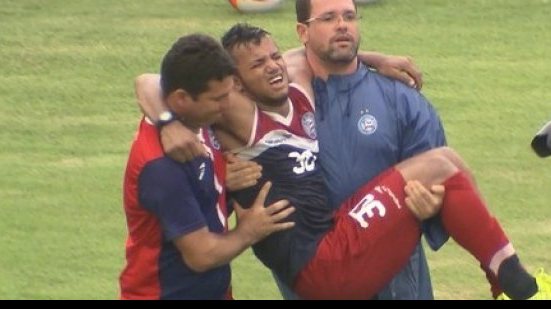 Imagem Após cirurgia bem sucedida no joelho, Railan inicia fase de recuperação 