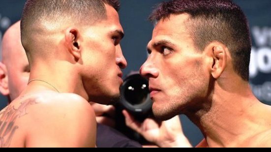 Imagem Rafael dos Anjos tenta surpreender Anthony e conquistar título dos leves no UFC