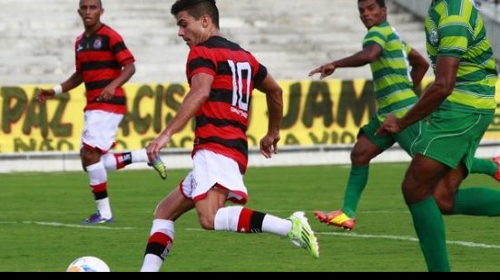Imagem Meia sofre fratura e vai desfalcar adversário do Bahia no Nordestão