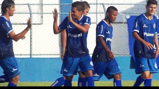 Imagem Confiança deve enfrentar o Vitória com time misto na Copa do Nordeste