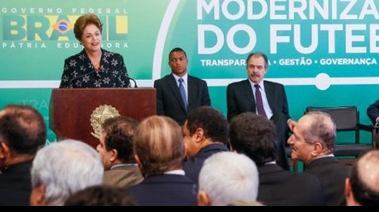 Imagem Dilma lança Medida Provisória para modernizar futebol brasileiro