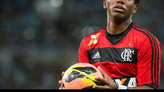 Imagem Jogador do Flamengo é indiciado por fraude e formação de quadrilha   
