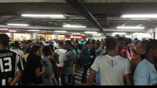 Imagem Demora na venda ingressos para Bahia x Campinense provoca tumulto