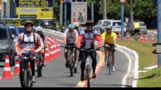 Imagem Ciclistas encaram 24 horas de pedaladas na Avenida Magalhães Netto