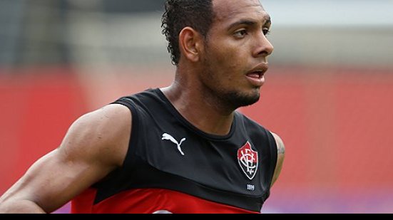 Imagem Mansur destaca evolução no Vitória após chegada de Claudinei Oliveira