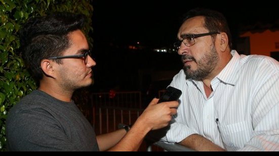 Imagem Na entrada da Toca do Leão, ex-deputado declara voto a Ivã de Almeida