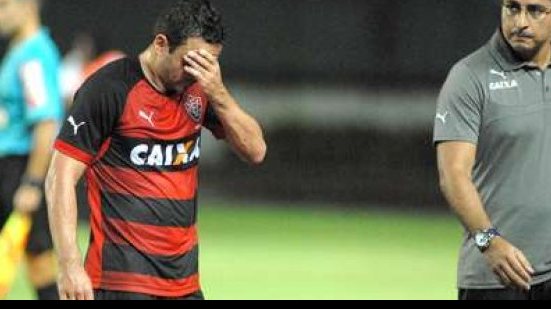 Imagem Juan pode ser reincorporado ao elenco do Vitória; Presidente nega