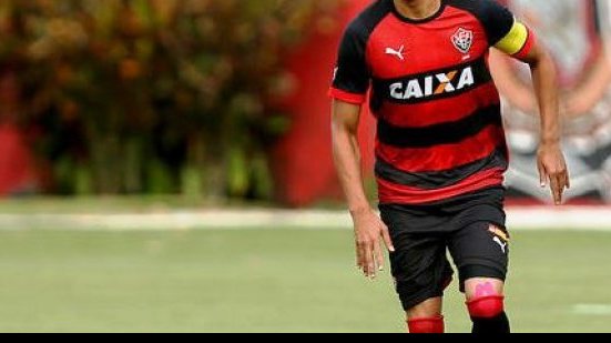Imagem Kadu pede para deixar o Vitória e deve acertar com clube da Série A