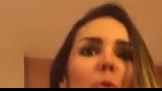 Imagem Vídeo: nua, Carol Muniz revela que foi atraída pelo poder do presidente da CBF