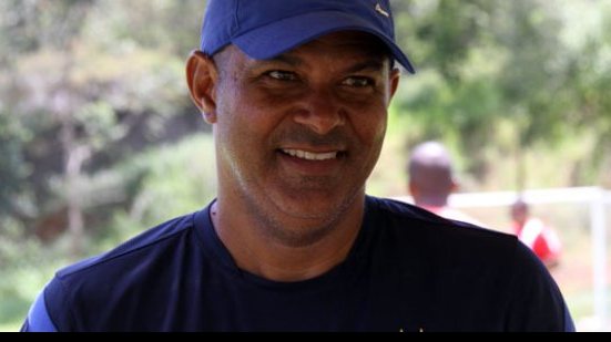 Imagem Auxiliar técnico do Bahia, Charles Fabian acompanha Ceará x Vitória no Castelão