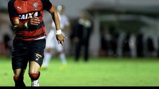 Imagem Capitão do Vitória diz que direção quer sua saída: “saio de coração partido”