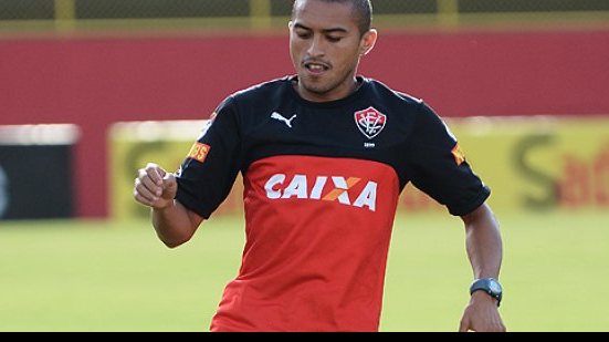 Imagem Com retorno de Nino Paraíba, Vitória divulga relacionados para decisão