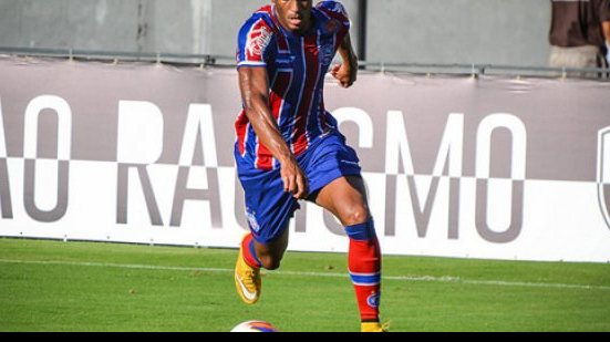 Imagem Com lesão no tornozelo, lateral é dúvida para próximos jogos do Bahia