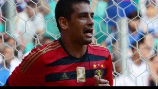Imagem Árbitro relata ofensa de Diego Souza e diz que polícia evitou agressão