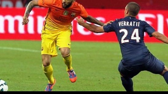 Imagem Com estrelas brasileiras, Barcelona e PSG medem forças na Champions League
