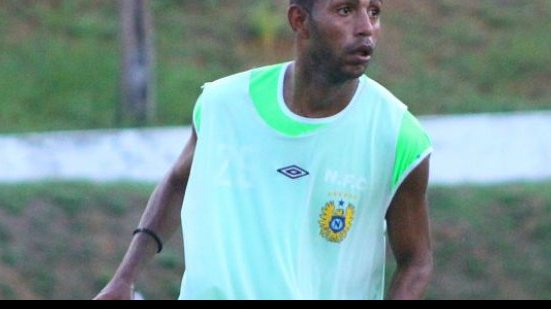 Imagem Lateral do Nacional-AM dispara contra juiz de jogo com o Bahia: mal-intencionado