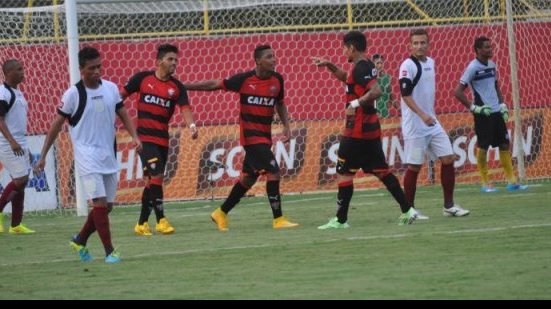 Imagem    Com vantagem, Vitória encara Juazeirense de olho na final do sub-20